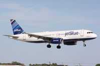N508JL @ KSRQ - JetBlue Flight 1187 May The Force Be With Blue (N508JL) arrives at Sarasota-Bradenton International Airport following a flight from Boston-Logan International Airport - by Jim Donten
