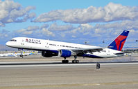 N533US @ KLAS - N533US Delta Air Lines 1988 Boeing 757-251 C/N 24264

- Las Vegas - McCarran International (LAS / KLAS)
USA - Nevada, December 15, 2012
Photo: Tomás Del Coro - by Tomás Del Coro