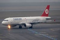 TC-JPO @ LOWW - Turkish Airlines A320