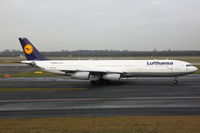 D-AIGW @ EDDL - Lufthansa, Airbus A340-313X, CN: 0327, Name: Gladbeck - by Air-Micha