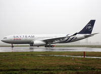 B-5908 @ LFBO - Delivery day in special Skyteam c/s - by Shunn311