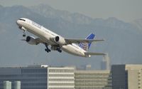N580UA @ KLAX - Departing LAX - by Todd Royer