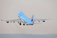 HL7602 @ LOWW - Korean Air Cargo - by Artur Badoń