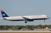 N507AY @ KFLL - US A321 Landing in FLL - by FerryPNL