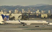 N56859 @ KLAX - Taxiing to gate - by Todd Royer