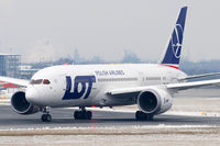 SP-LRB @ VIE - LOT - Polish Airlines - by Chris Jilli