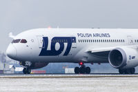 SP-LRB @ LOWW - LOT Polish Airlines 787-85D - by Markus Bayer