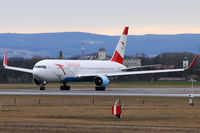 OE-LAX @ VIE - Austrian Airlines - by Chris Jilli