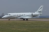 N516CC @ EGNX - 2000 Israel Aircraft Industries GALAXY, c/n: 020
lining up to depart from East Midlands - by Terry Fletcher