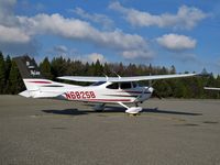 N682SB @ GOO - Parked at the Nevada County Air Park. - by Phil Juvet