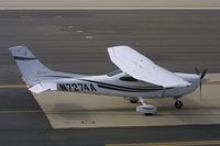 N7274A @ SMO - At Santa Monica Airport - by lkuipers