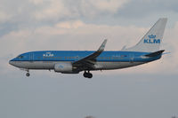 PH-BGG @ LOWW - KLM Boeing 737 - by Thomas Ranner