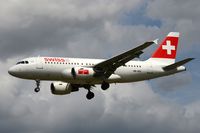 HB-IPU @ EGLL - Swiss A319 on finals - by FerryPNL