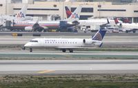 N471CA @ KLAX - CL-600-2B19 - by Mark Pasqualino