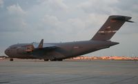 06-6155 @ MCO - C-17A Globemaster III bringing in Presidential equipment - by Florida Metal