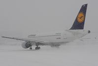 D-AIPY @ LOWW - Lufthansa Airbus 320 - by Dietmar Schreiber - VAP
