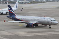 VQ-BIW @ EDDL - Aeroflot, Airbus A320-214, CN: 4579, Aircraft Name: V. Glushko - by Air-Micha