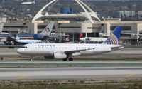 N465UA @ KLAX - Airbus A320 - by Mark Pasqualino