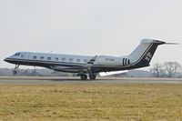 N711SW @ EGGW - My first Gulfstream 6  (G650) photo arriving at Luton - by Terry Fletcher