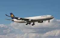 D-AIGO @ MIA - Lufthansa A340-300