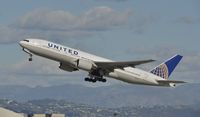 N219UA @ KLAX - Departing LAX - by Todd Royer