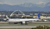 N221UA @ KLAX - Departing LAX - by Todd Royer