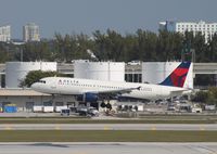 N369NW @ KFLL - Airbus A320