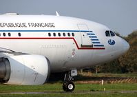 F-RADB @ LFRB - French Air Force Airbus A310-304, Taxiing to holding point rwy 25L, Brest-Bretagne Airport (LFRB-BES) - by Yves-Q