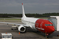 LN-NOL @ EFHK - Norwegian Air Shuttle. 6000th 737 built. - by Howard J Curtis