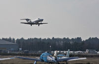 OE-FZB @ EGLK - Airborne on departure R/W 07