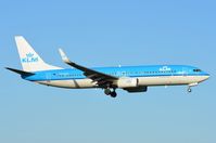 PH-BXM @ EHAM - KLM B738 landing - by FerryPNL