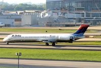 N979DL @ KATL - McDonnell Douglas DC-9-88 [53266] (Delta Air Lines) Atlanta-Hartsfield~N 11/04/2010 - by Ray Barber