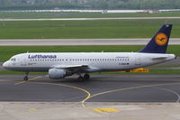 D-AIQS @ EDDL - Lufthansa, Airbus A320-211, CN: 401, Aircraft Name: Eisenach - by Air-Micha