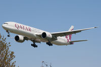 A7-BAI @ EGLL - Qatar Airways, on approach to runway 27L. - by Howard J Curtis