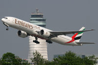 A6-ECH @ VIE - Emirates - by Joker767