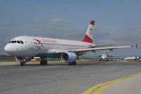 OE-LBO @ LOWW - Austrian Airlines Airbus 320 with Tyrolean sticker - by Dietmar Schreiber - VAP