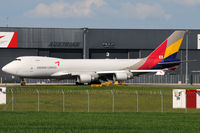 HL7436 @ VIE - Asiana Airlines Cargo - by Chris Jilli