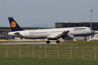 D-AISW @ LOWW - Lufthansa Airbus A321 - by Thomas Ranner
