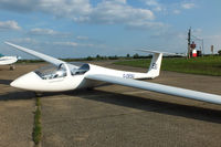 G-DESU @ X3HH - Banbury Gliding Club - by Chris Hall
