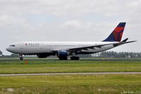 N858NW @ EHAM - DELTA Airbus - by Jan Lefers