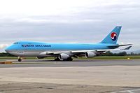 HL7439 @ LOWW - Boeing 747-4B5ERF [33516] (Korean Air Cargo) Vienna-Schwechat~OE 13/09/2007. Taxiing for departure. - by Ray Barber