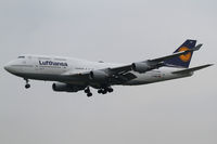 D-ABVE @ EDDF - Lufthansa Boeing 747 - by Thomas Ranner