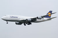 D-ABYC @ EDDF - Lufthansa Boeing 747-8 - by Thomas Ranner