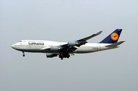 D-ABVT @ EDDF - Boeing 747-430 [28287] (Lufthansa) Frankfurt~D 10/09/2005 - by Ray Barber