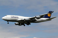 D-ABVS @ EDDF - Lufthansa Boeing 747 - by Thomas Ranner