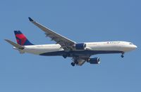 N815NW @ DTW - Delta A330-300