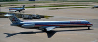 N9409F @ KDFW - Taxi DFW - by Ronald Barker