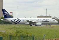F-GFKY @ LFPG - 1991 Airbus A320-211, c/n: 0285 in SKYTEAM livery - by Terry Fletcher