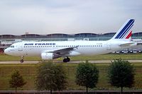 F-GJVA @ LFPG - Airbus A320-211 [0144] (Air France) Paris-Charles De Gaulle~F 09/07/2006 - by Ray Barber