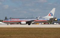 N914AN @ MIA - American 737-800 - by Florida Metal
